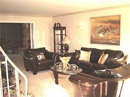 Living Room Crown Molding