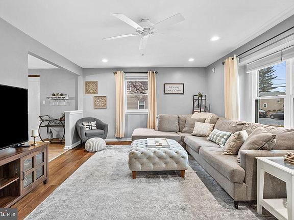 3rd image of 15 Virginia Ave