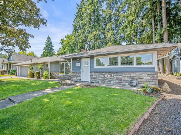 265 Shore Dr, Saint Helens, OR 97051