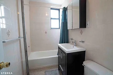 Rented by Sterea Agency