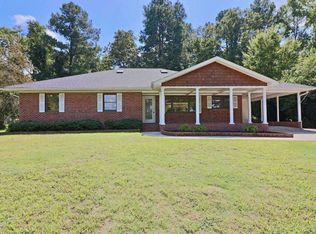 21 S Lakeshore Dr, Whispering Pines, NC 28327