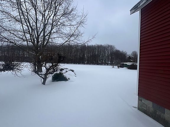 3rd image of 1681 Lake St