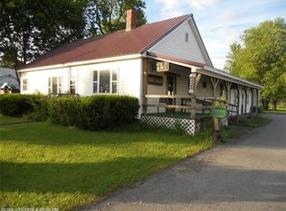 38 Elm St, Hartland, ME 04943
