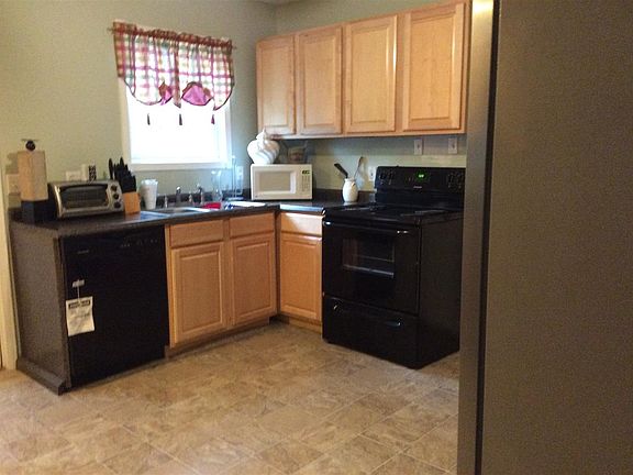 2nd image of 215 Twin Hills Dr