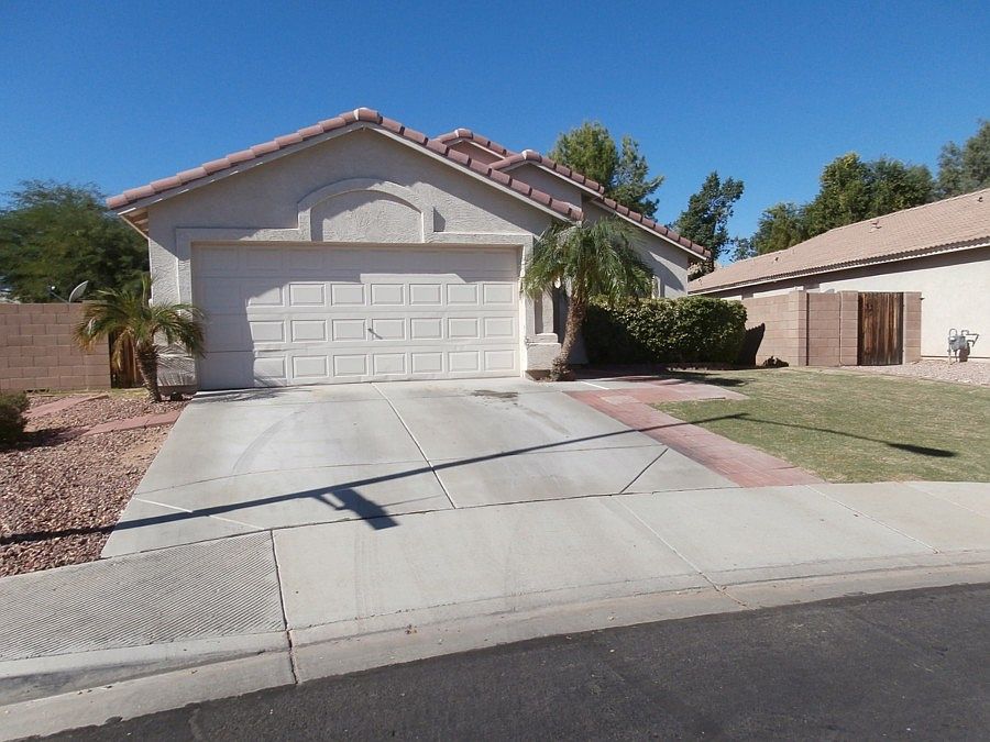 1st image of 14720 N 132nd Dr