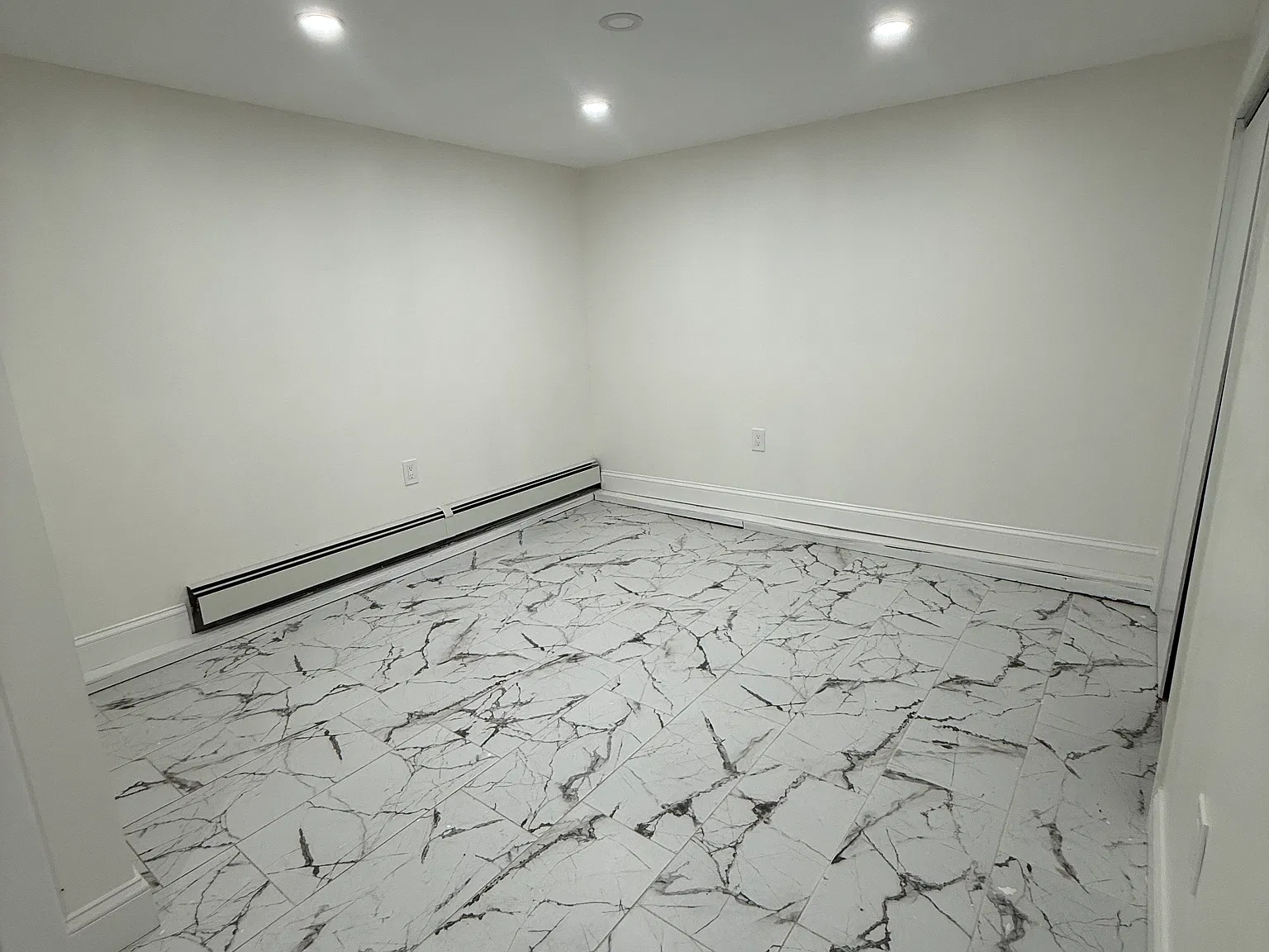 1 bed, $2,000 — Photo 3