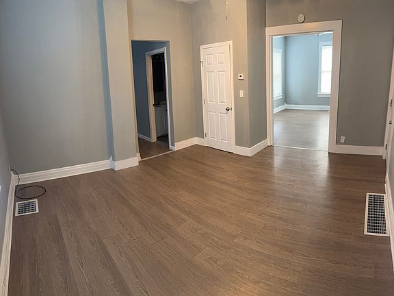5th image of 803 Illinois Ave #A