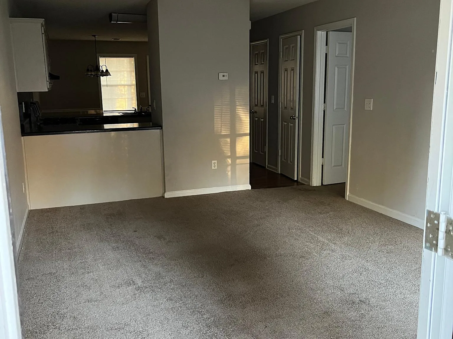 2086 Oakwood Dr — Photo 4
