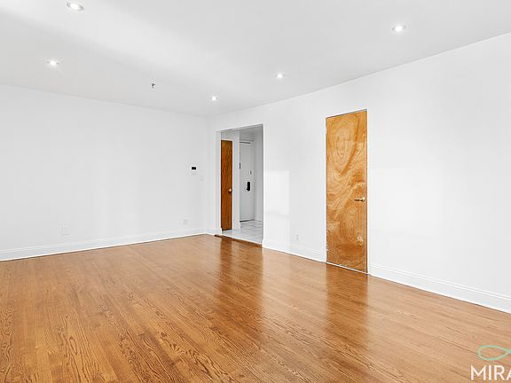 3rd image of 200 E 81st St APT 7B