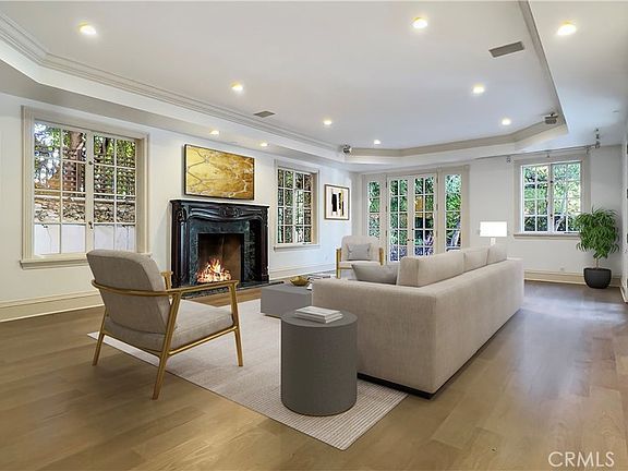 5th image of 710 N Rodeo Dr