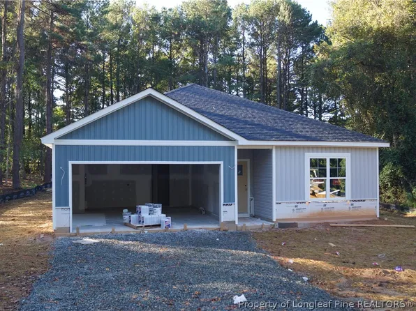 147 Willowbrook Dr, Sanford, NC 27330