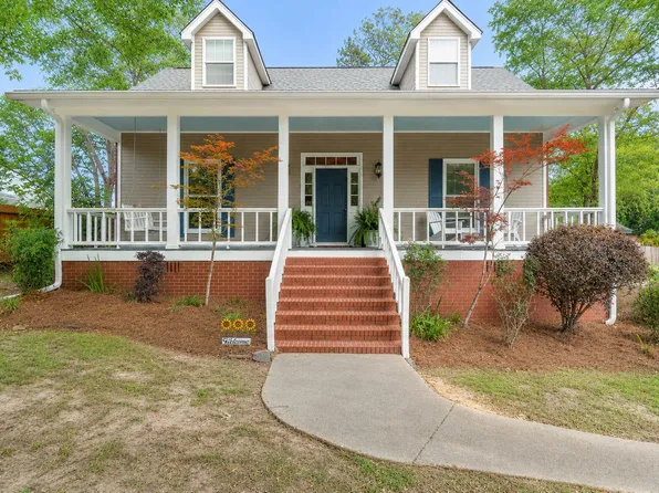 207 Kensington Dr, Hattiesburg, MS 39402