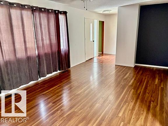 5th image of 5206 51st Ave