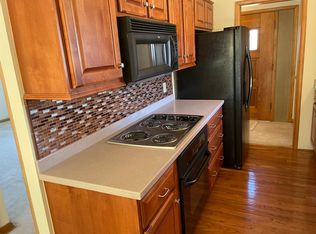 1122 Emerald Rd, Charleston, WV 25314