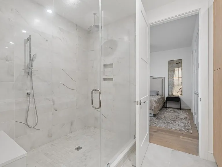 2425 Peachtree Rd NE #607 — Photo 18