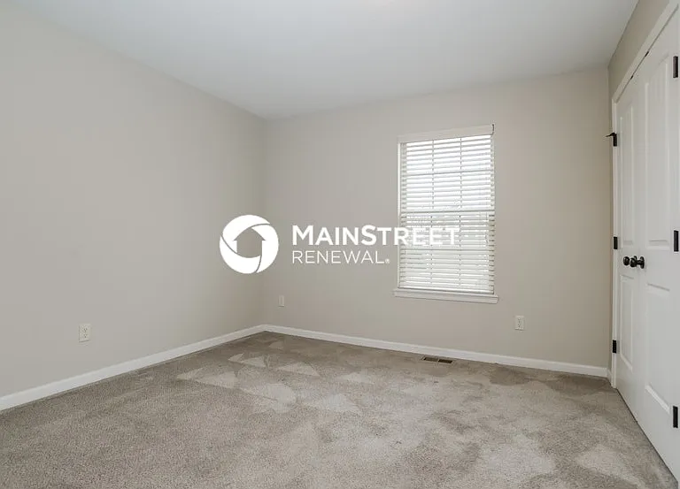 805 Emerson Dr — Photo 8