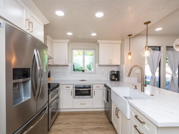 780 Parkhaven Way, Sacramento, CA 95831