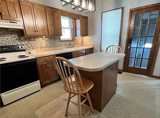 24 Prentice St APT 1, Lockport, NY 14094