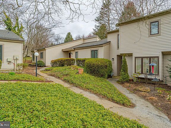 2nd image of 76 Ashton Way