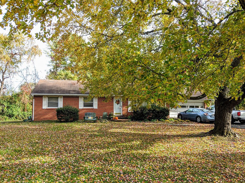 2nd image of 3813 Chantilly Rd