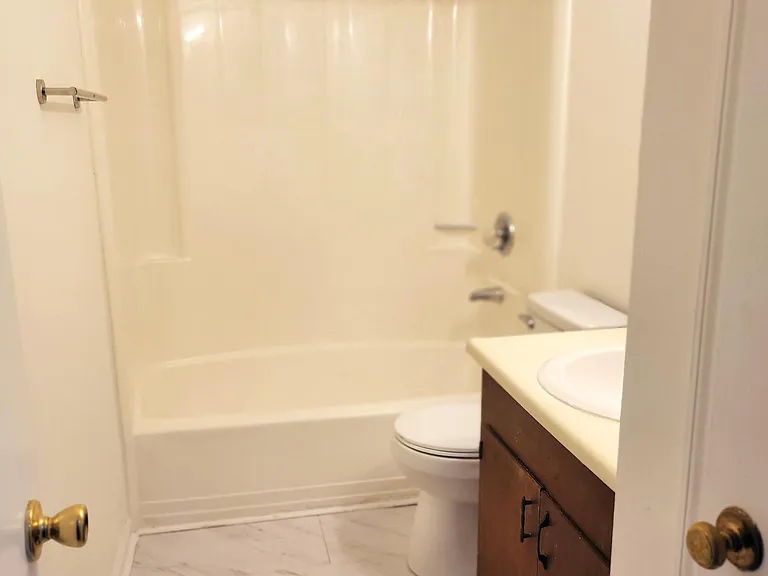 607 Longleaf Rd #B — Photo 10