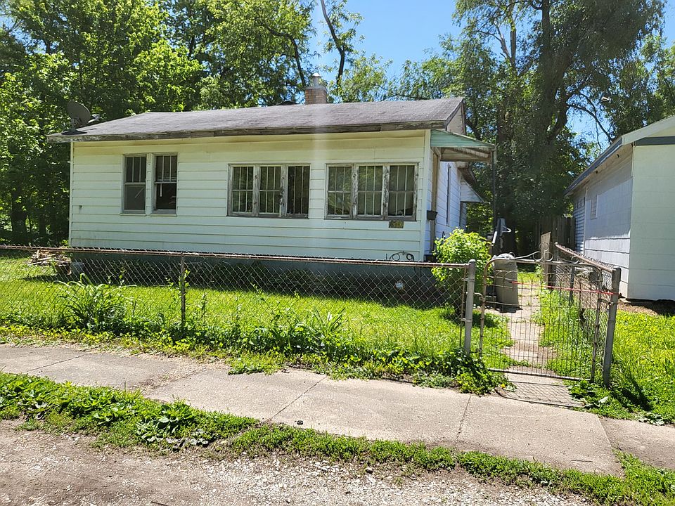 1st image of 1700 E Glenn Ave