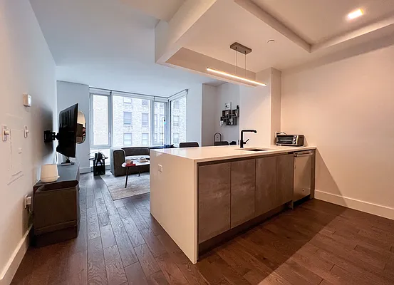 Rented by Kahen Properties | media 20