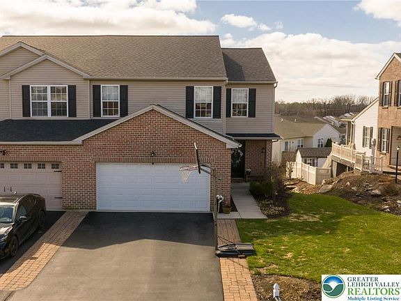 2nd image of 654 Buckingham Dr
