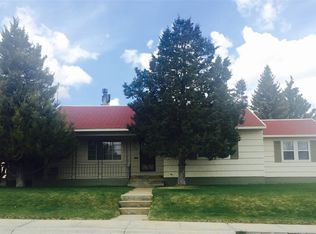 232 12th St, Rawlins, WY 82301