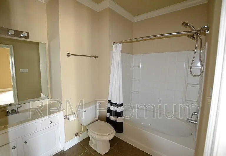 2117 Cypress Hall Aly — Photo 26