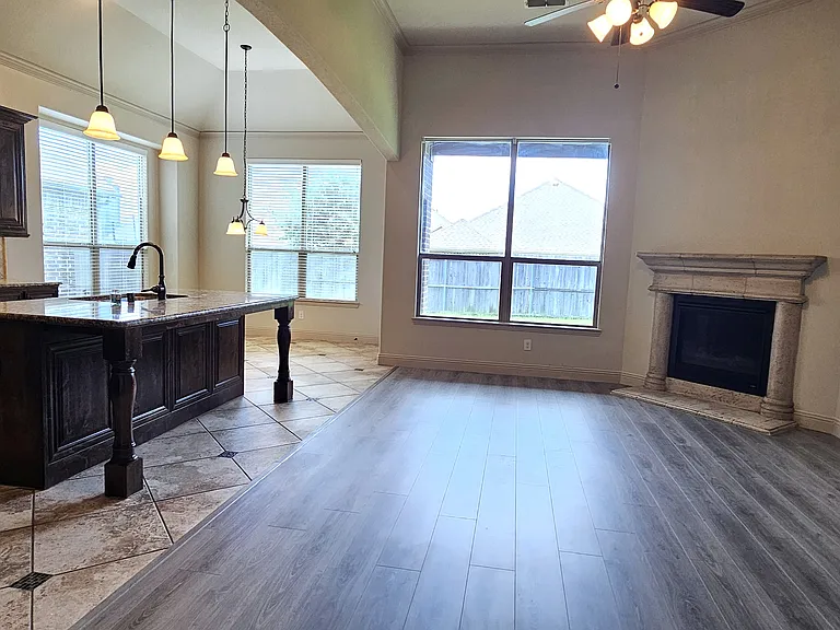 944 Lake Meadow Ln — Photo 4