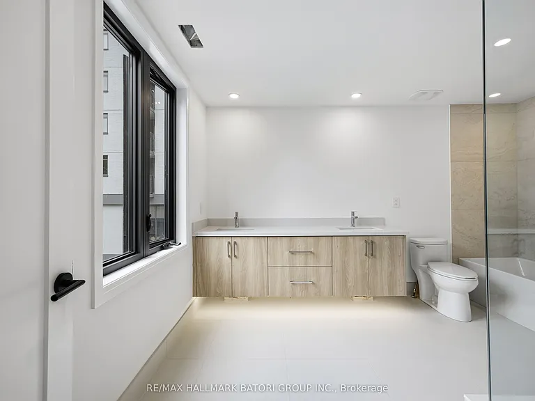 56 Camberwell Rd #1 — Photo 36
