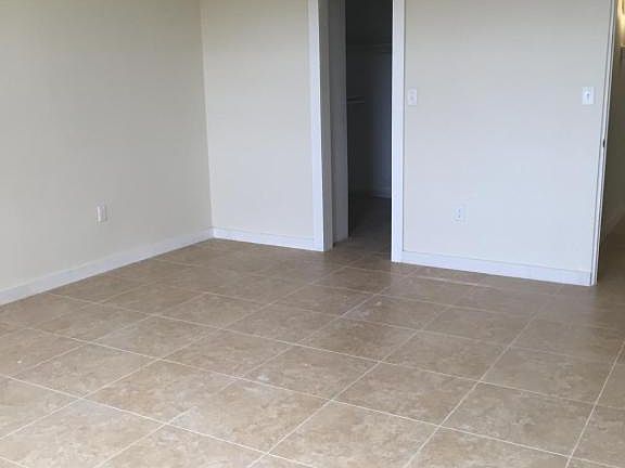 2nd image of 6990 NW 186th St