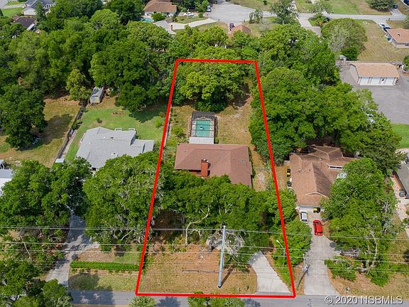 3rd image of 221 N Sparkman Ave