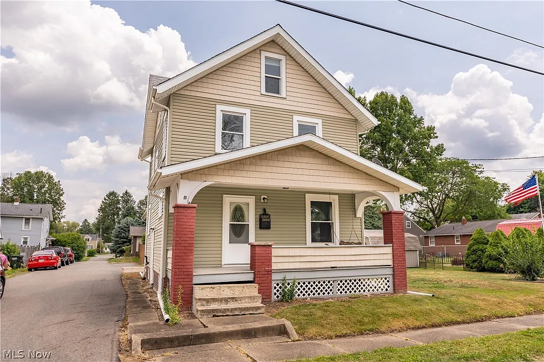602 S Mill St photo 1