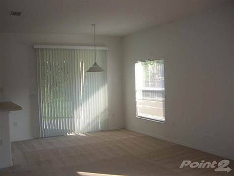 family room (Medium)