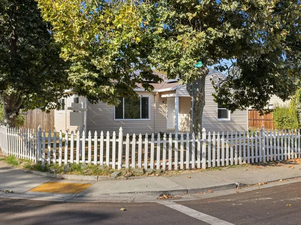2243 Elmwood Ave, Stockton, CA 95204