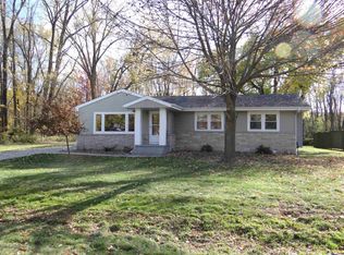 1723 Plank Rd, Menasha, WI 54952