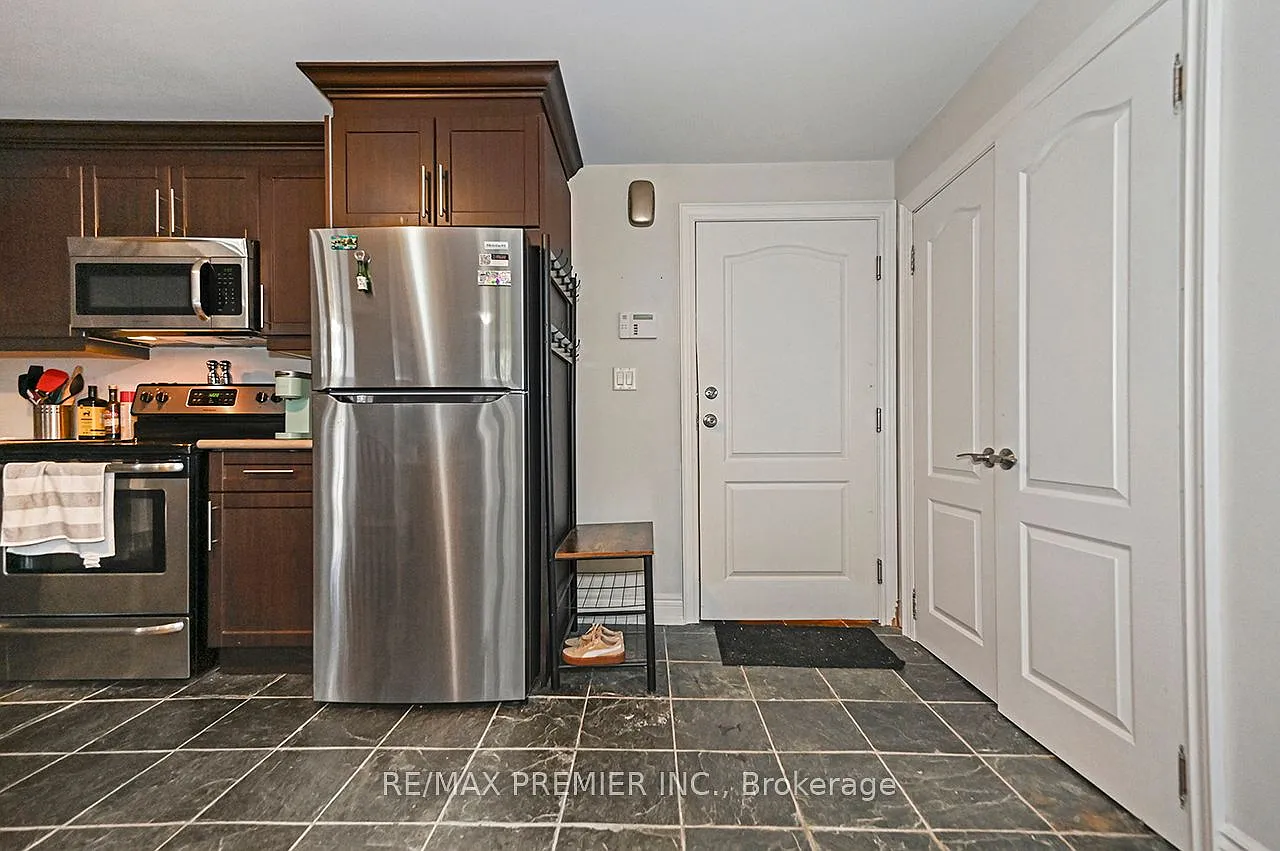 2 bed, $2,350 — Photo 3