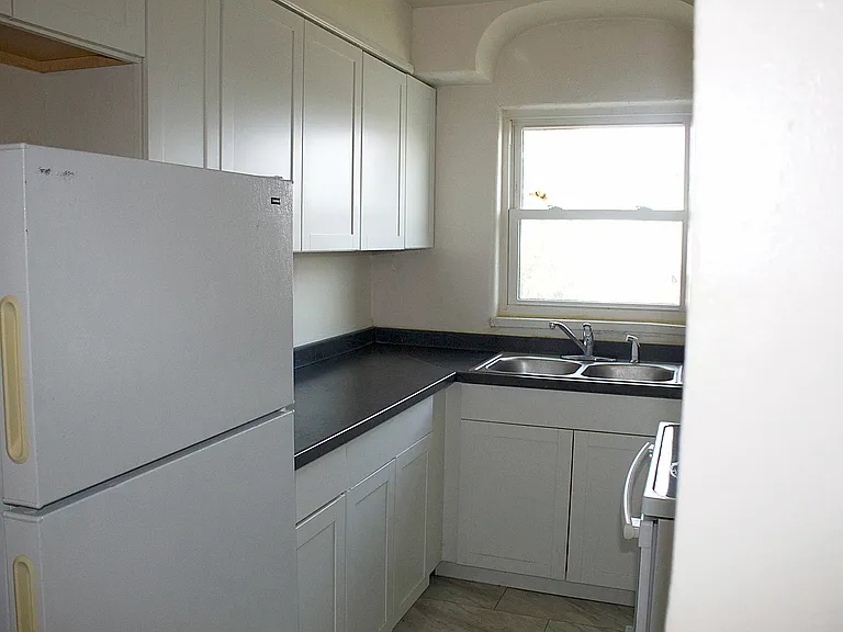 1706 W Grand Ave #1 — Photo 6