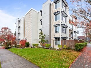 4118 SW College St APT 104, Seattle, WA 98116