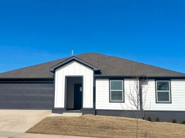 4554 W Canyon Run Dr, Fayetteville, AR 72704