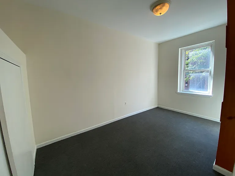 13 Aberdeen St #4 — Photo 4