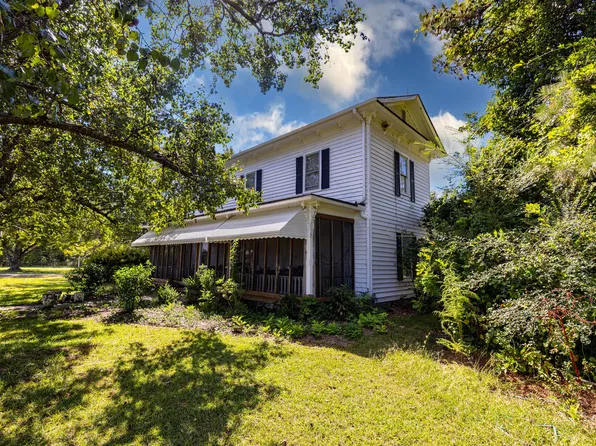 3053 Draughn Rd, Tarboro, NC 27886