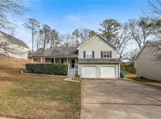 1028 Whispering Woods Dr, Canton, GA 30114