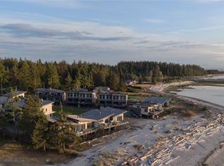 9022 Clarkson Ave #4, Comox Valley, BC V9J 1B3