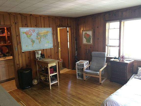 4th image of 664 Laurel Ave APT 4