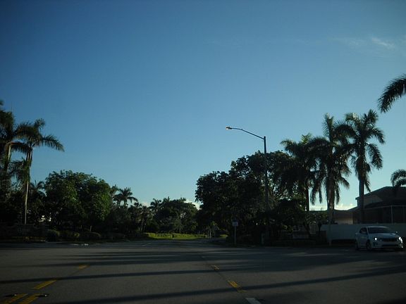 4th image of 15804 NW 16th St