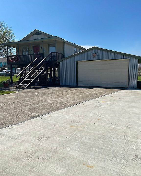 1st image of 36 Orleans Ave