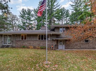 418 Totem Rd, Saint Paul, MN 55119